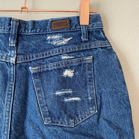 3/$30 | Lee Riders Shorts 🤩🤩 - Picture 3 of 4